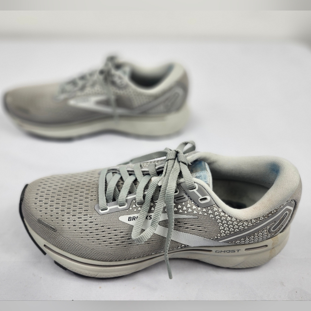 Brooks Ghost 14 Women's 7 M Gray Athletic Running Shoes - Picture 3 of 8